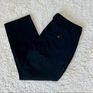 Banana Republic Avery black dress pant. Cropped ankle length. Size 4